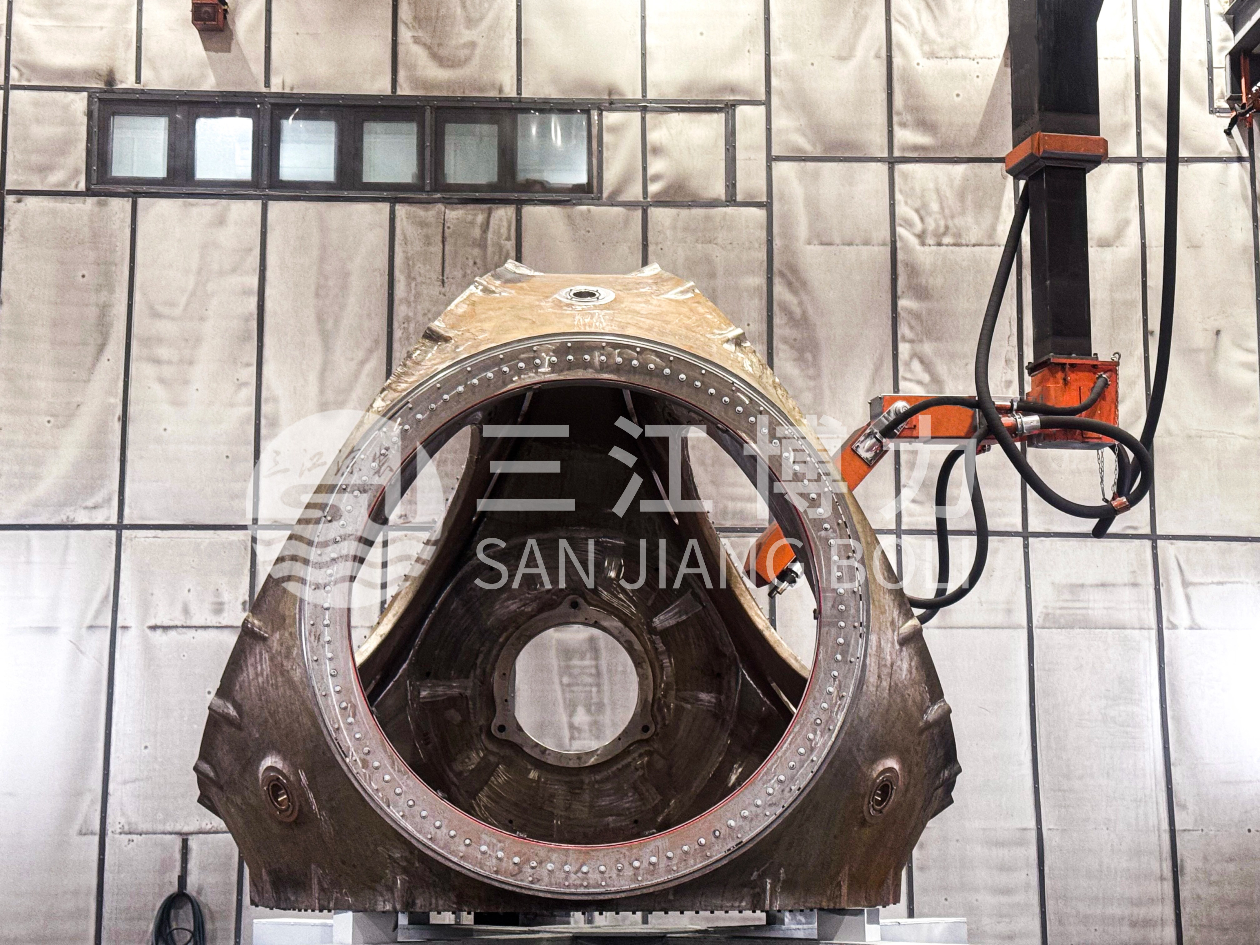 Crown-type eight-axis sandblasting robot