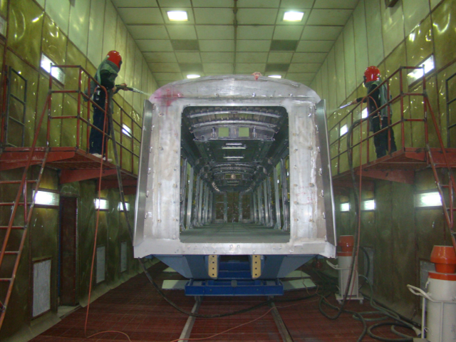 Honeycomb type wind circulation sandblasting room